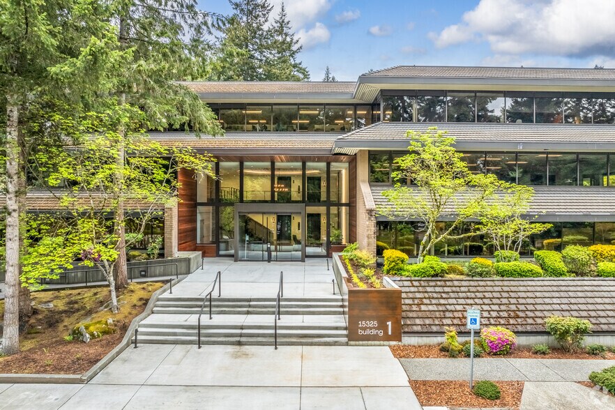 More Photos Of 15325 SE 30th Pl, Bellevue Unknown For Lease