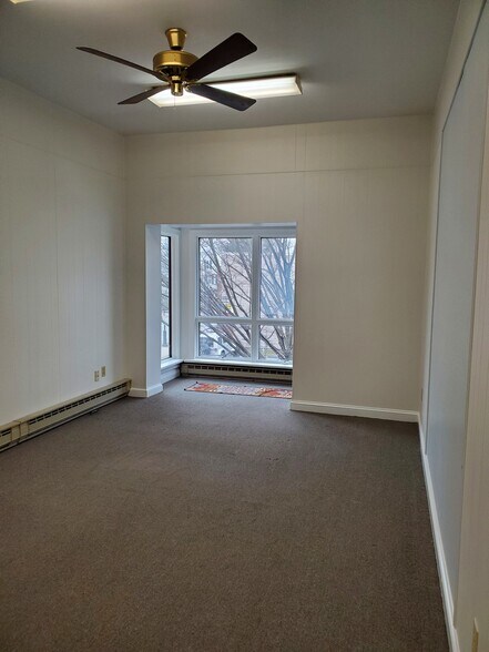 More Photos Of 78 S Courtland St, East Stroudsburg Office For Lease