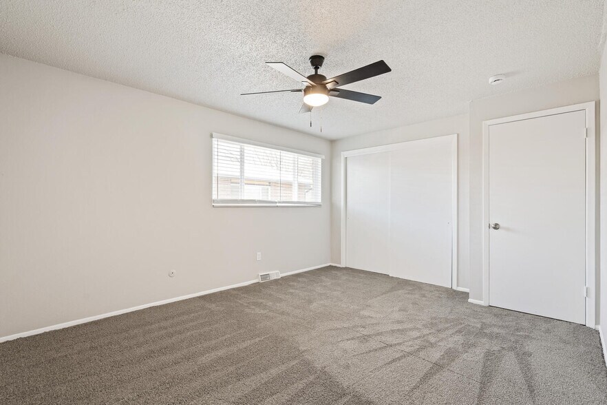 More Photos Of 3035 17th Ave, Longmont Apartments For Sale