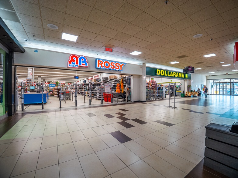 More Photos Of 2100 Rue Bagot, La Baie General Retail For Lease