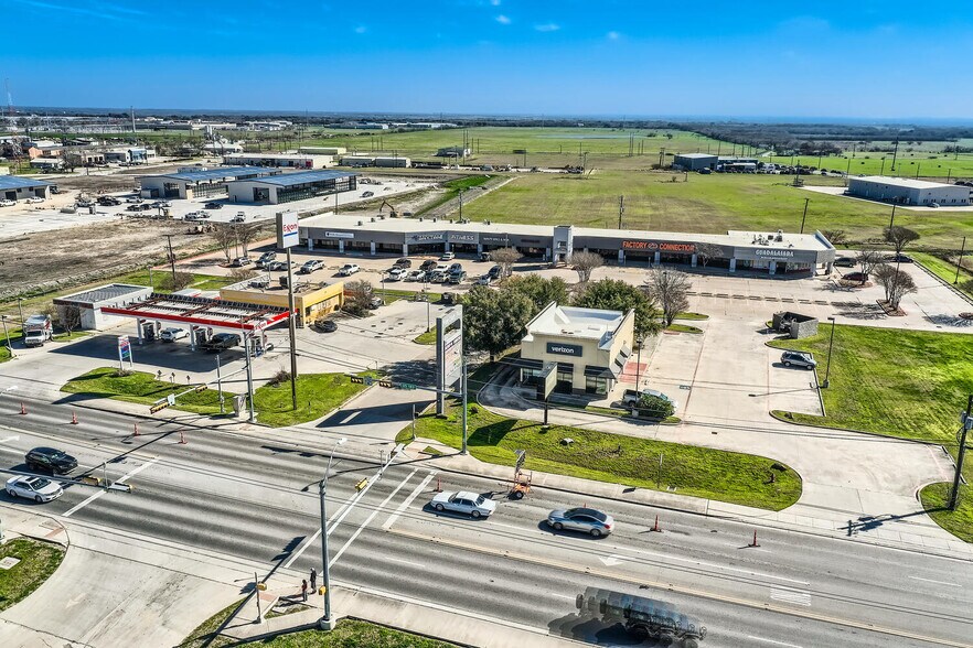 Primary Photo Of 1710 S Colorado St, Lockhart Unknown For Lease