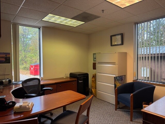 More Photos Of 140 Kennedy Dr, South Burlington Office For Lease