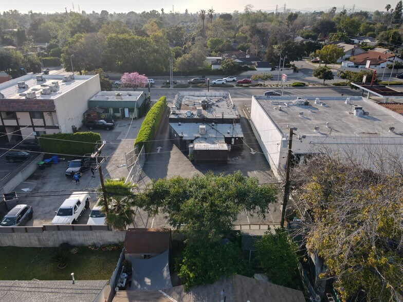 More Photos Of 470 S Rosemead Blvd, Pasadena General Retail For Sale