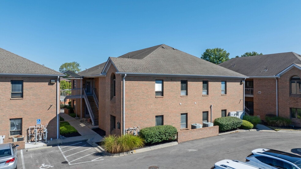 More Photos Of 73 E Wilson Bridge Rd, Worthington Office For Sale