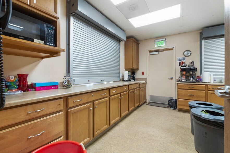 More Photos Of 3126 W Johnston Ave, Hemet Religious Facility For Sale