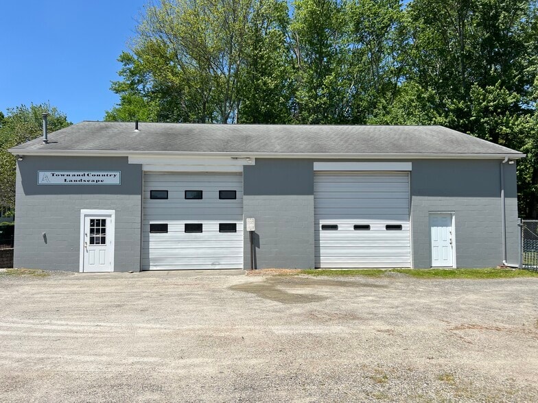 Primary Photo Of 50 Allen St, Clinton Industrial For Lease