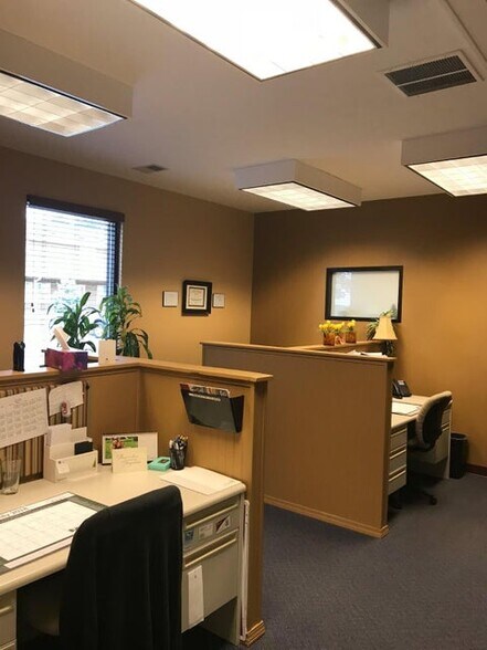 More Photos Of 245 W Johnson Rd, La Porte Medical For Lease