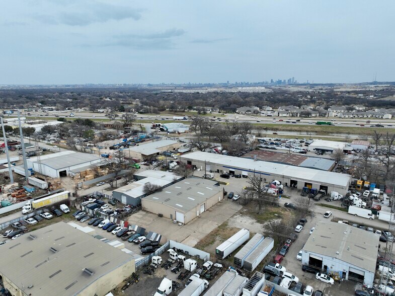More Photos Of 2119 Quincy St, Dallas Warehouse For Lease