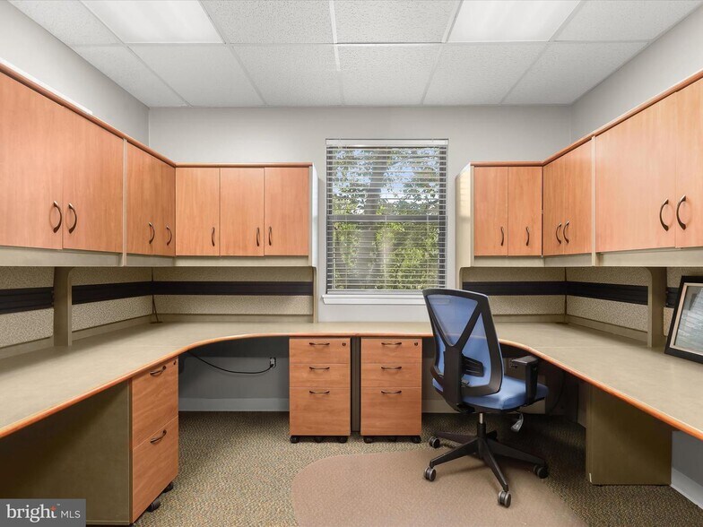 More Photos Of 54 Scott Adam Rd, Cockeysville Medical For Sale