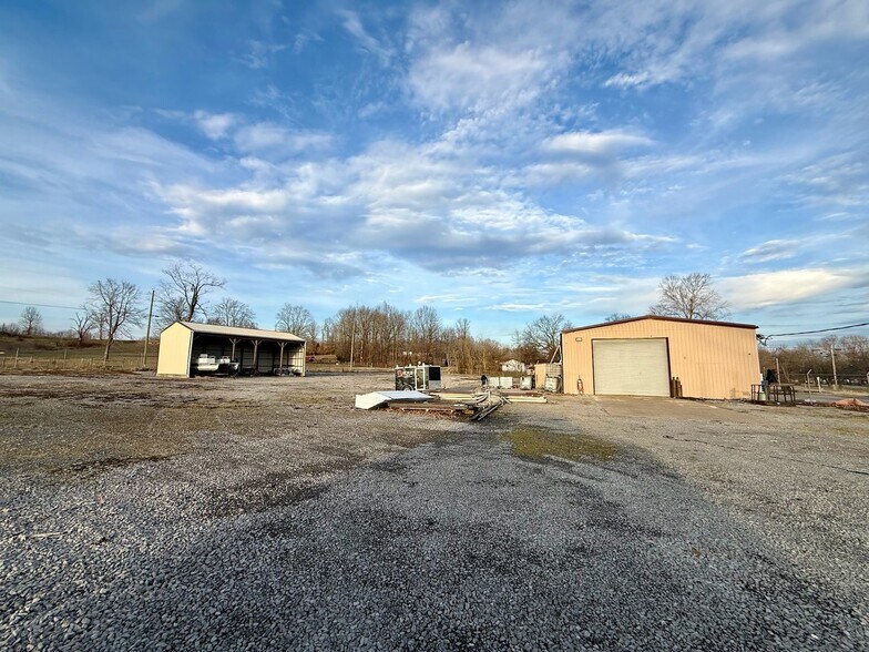 More Photos Of 2876 Kentucky 109, Clay Warehouse For Sale