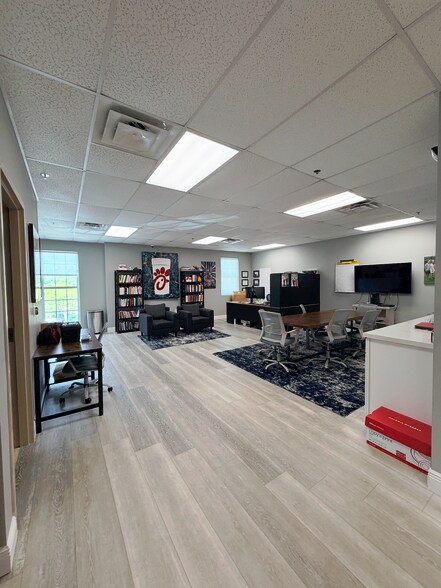 More Photos Of 5300-5350 W Hillsboro Blvd, Coconut Creek Office For Sale