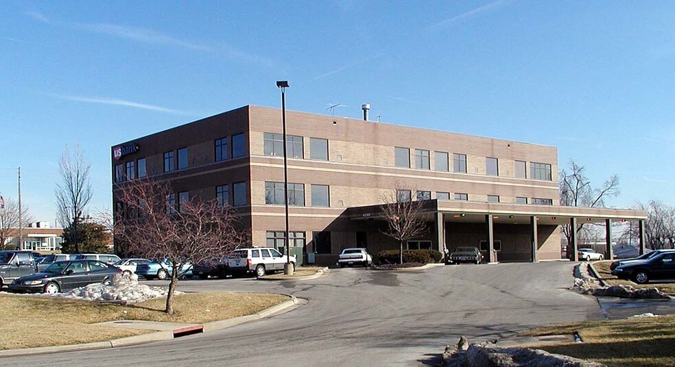 More Photos Of 6333 Long Ave, Shawnee Office For Lease