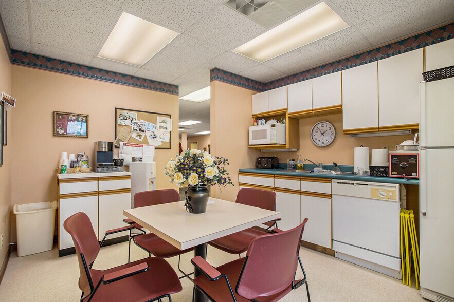 More Photos Of 1500 Kdf Dr, Three Rivers Office For Lease