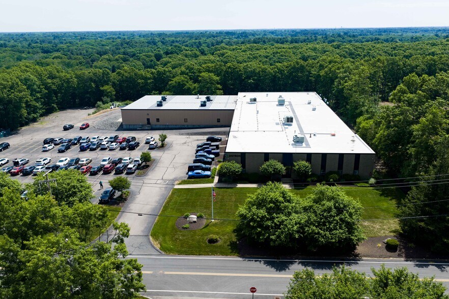 More Photos Of 87 John L Dietsch Sq, North Attleboro Manufacturing For Lease