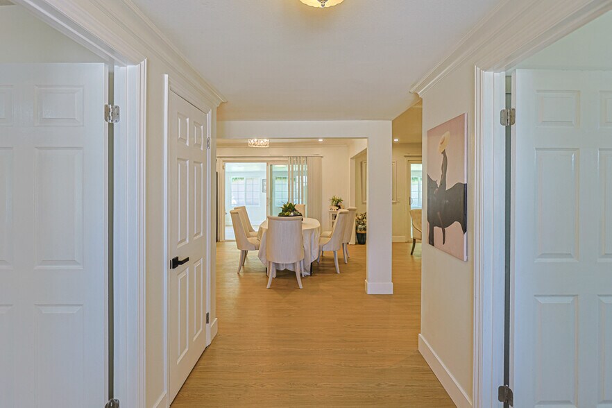 More Photos Of 17819 Bay St, Fountain Valley Specialty For Sale