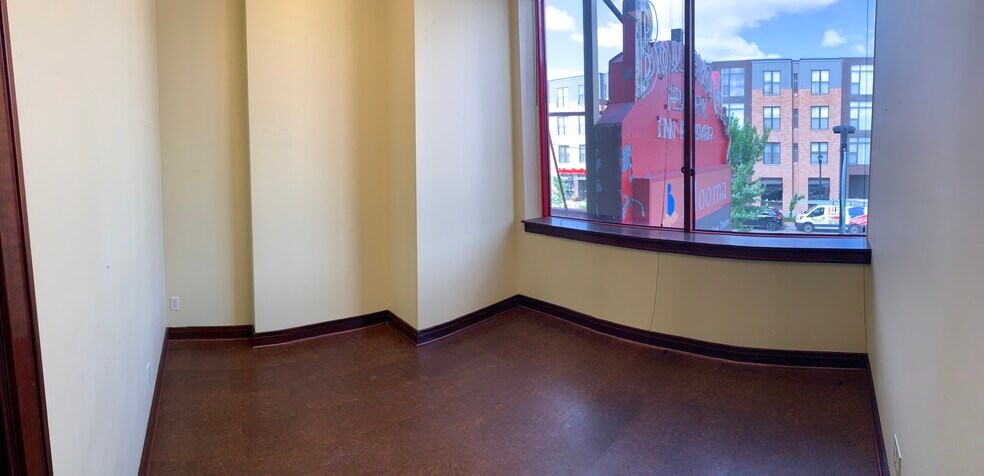 More Photos Of 5309-5325 S Lyndale Ave, Minneapolis Unknown For Lease