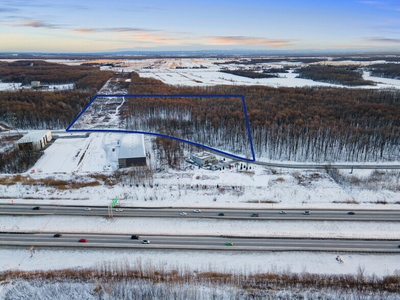 More Photos Of Av Pierre-Dansereau, Salaberry-de-valleyfield Warehouse For Sale