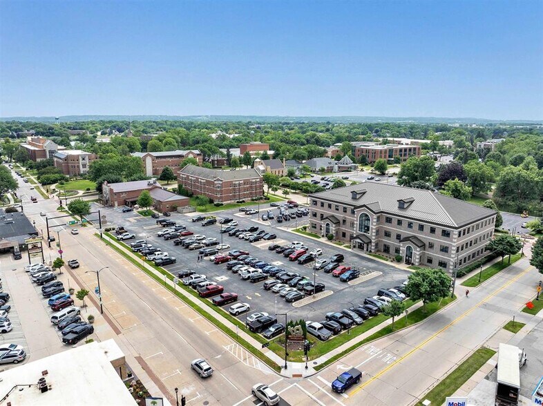 More Photos Of 325 Reid St, De Pere Office For Lease