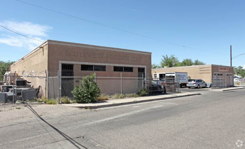 More Photos Of 301 Indiana St SE, Albuquerque Warehouse For Lease
