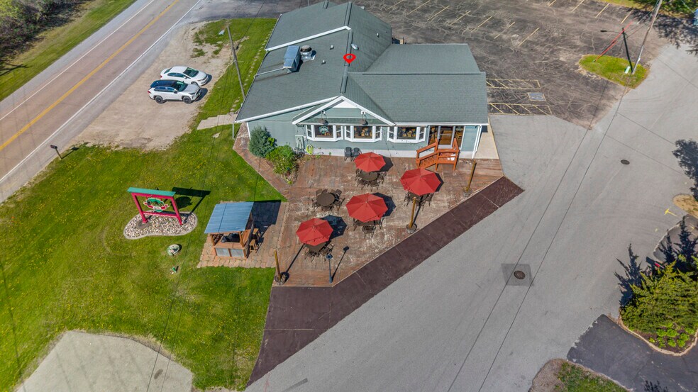 More Photos Of N4111 S Lakeshore Dr, Markesan Restaurant For Sale
