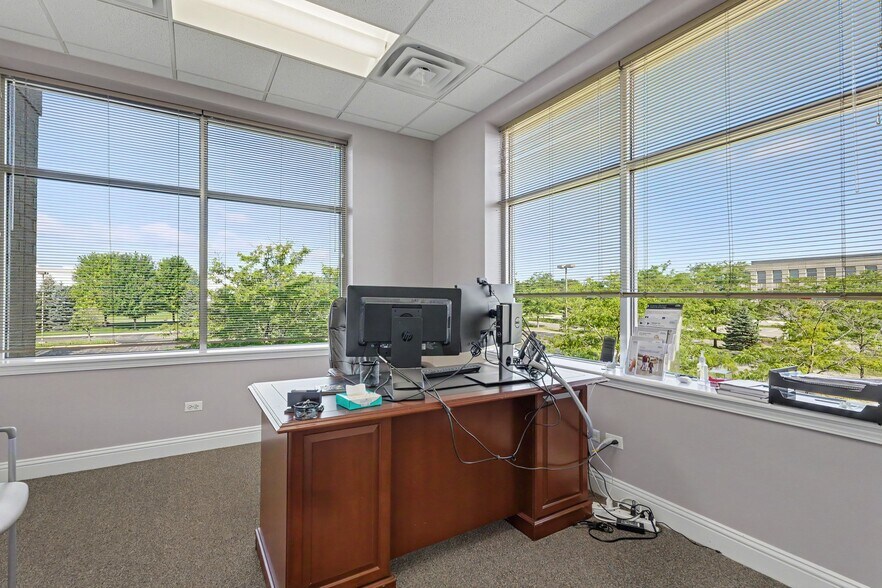 More Photos Of 900 Technology Way, Libertyville Medical For Sale
