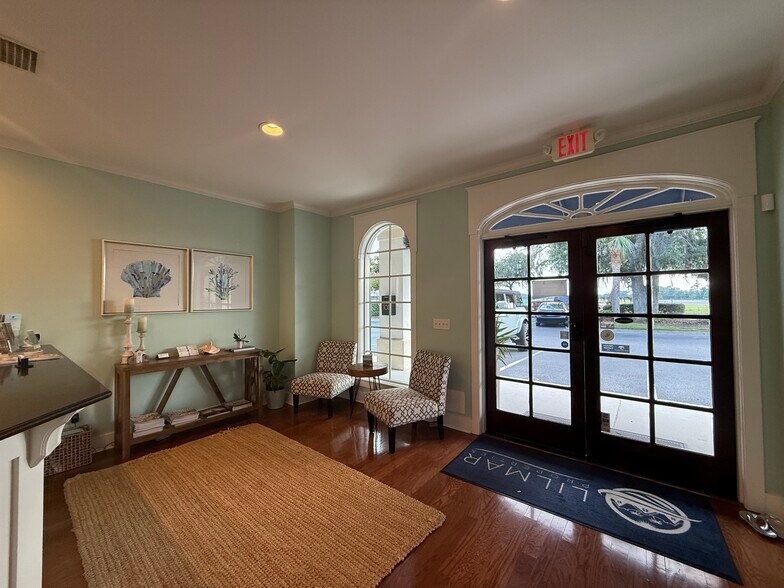 More Photos Of 100-126 Island Professional Park, Saint Simons Island Office For Sale