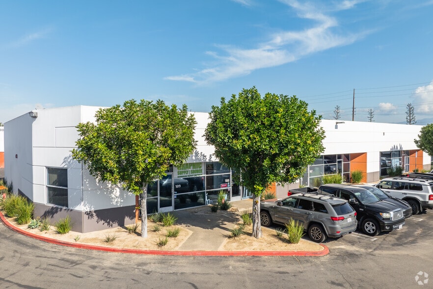 More Photos Of 600 S Grand Ave, Santa Ana Unknown For Lease