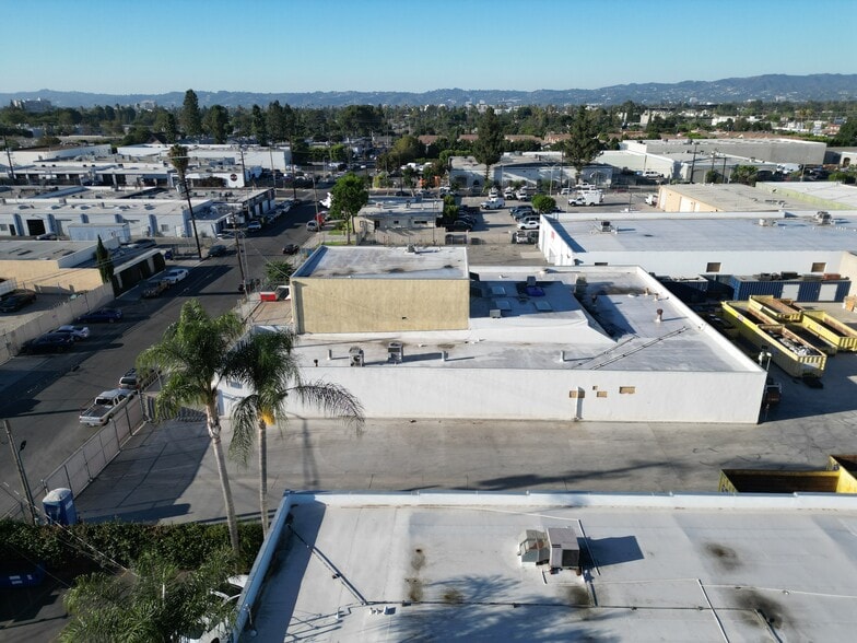 More Photos Of 7737-7741 Burnet Ave, Van Nuys Warehouse For Sale