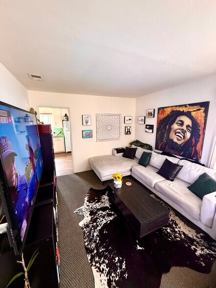 More Photos Of 2438-2446 India St, San Diego Apartments For Sale