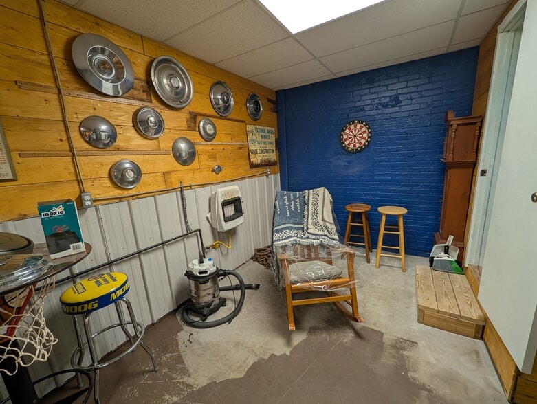 More Photos Of 67 Brenner Ave, Dayton Warehouse For Sale