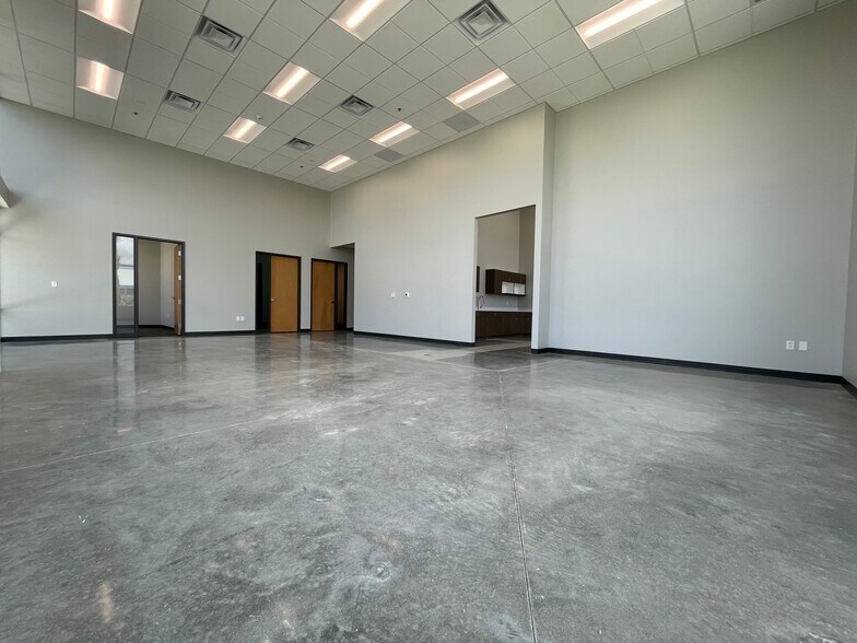 More Photos Of 16351 Lee, Fort Myers Unknown For Lease