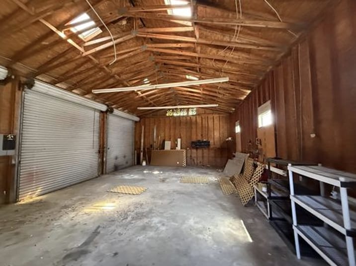 More Photos Of 6698 N Palafox St, Pensacola Showroom For Sale