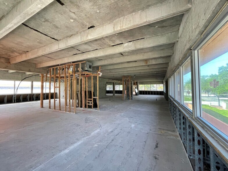 More Photos Of 500 SE Osceola St, Stuart Medical For Sale