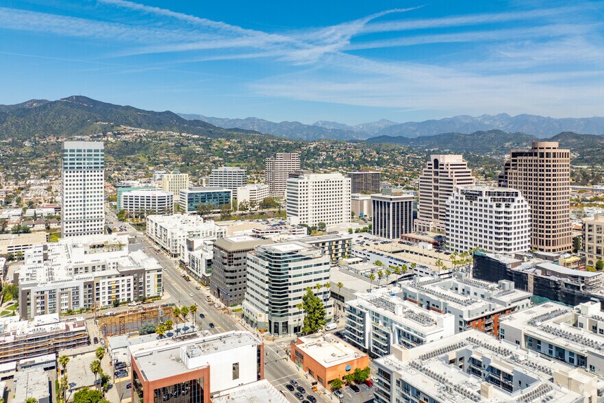 More Photos Of 500 N Central Ave, Glendale Medical For Lease