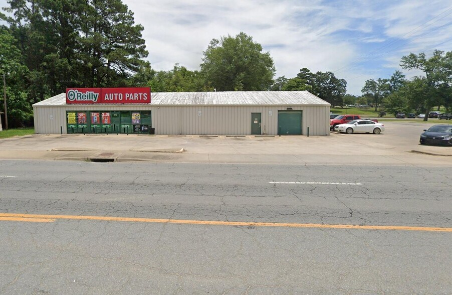 Primary Photo Of 213 S Lincoln Ave, Star City Freestanding For Sale