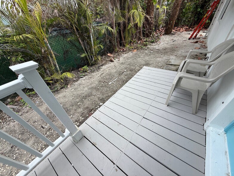 More Photos Of 2502 Tamarind Dr, Hutchinson Island Hotel For Sale