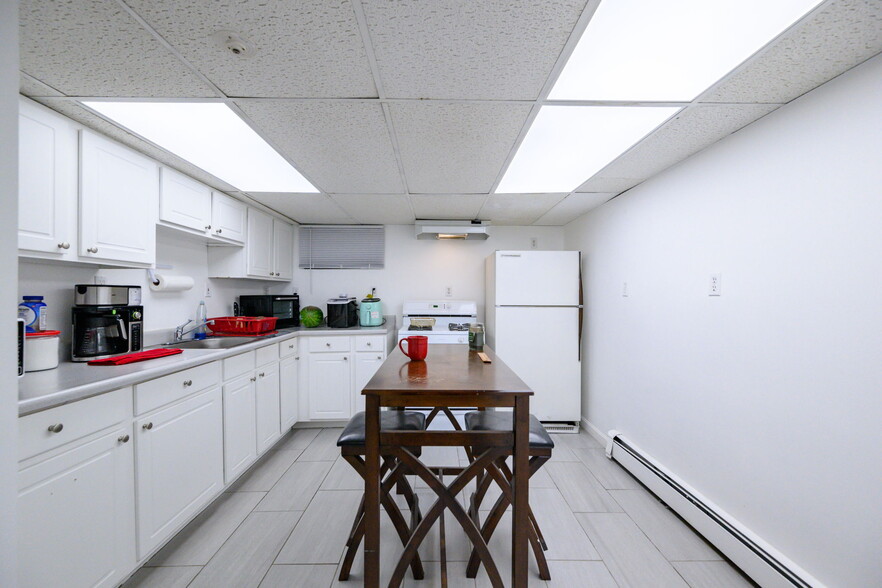 More Photos Of 275 W Main St, Norton Office Residential For Sale
