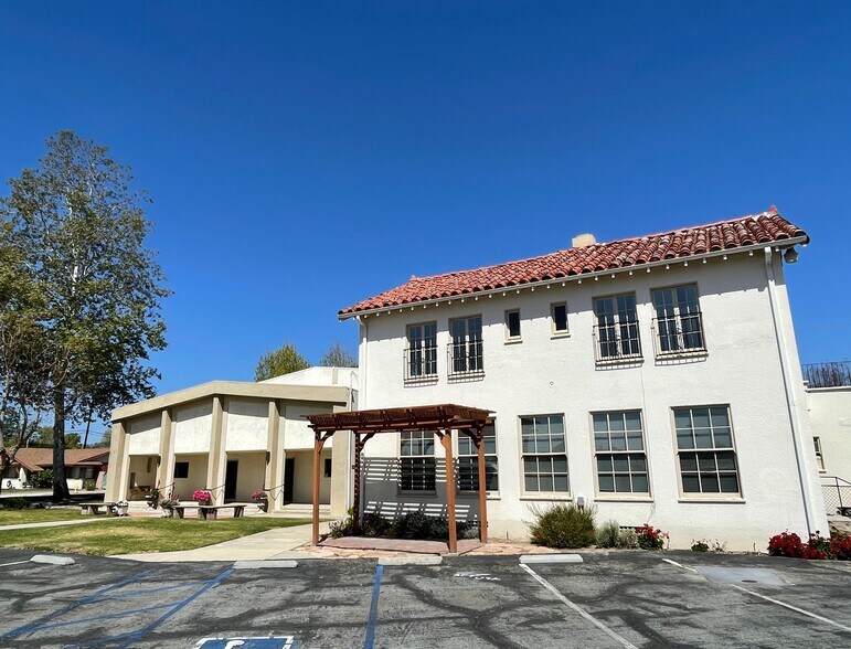 More Photos Of 2280 Antonio Ave, Camarillo Religious Facility For Lease