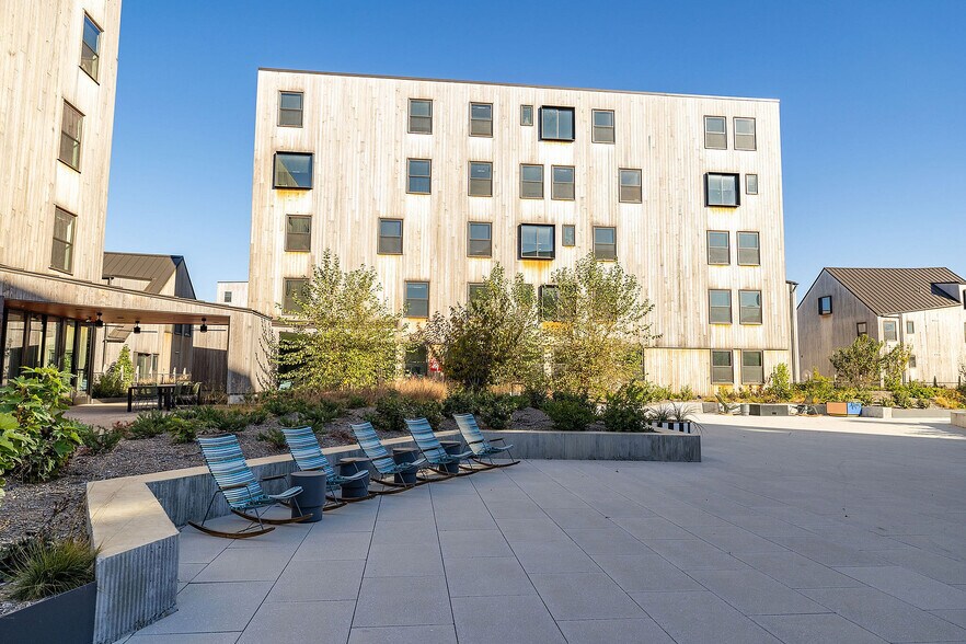 More Photos Of 337 SE 3rd St, Bentonville Apartments For Lease