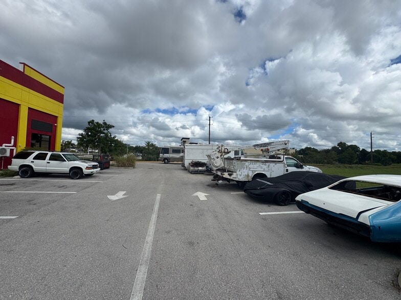 More Photos Of S. Cleveland Avenue, Fort Myers Industrial For Lease