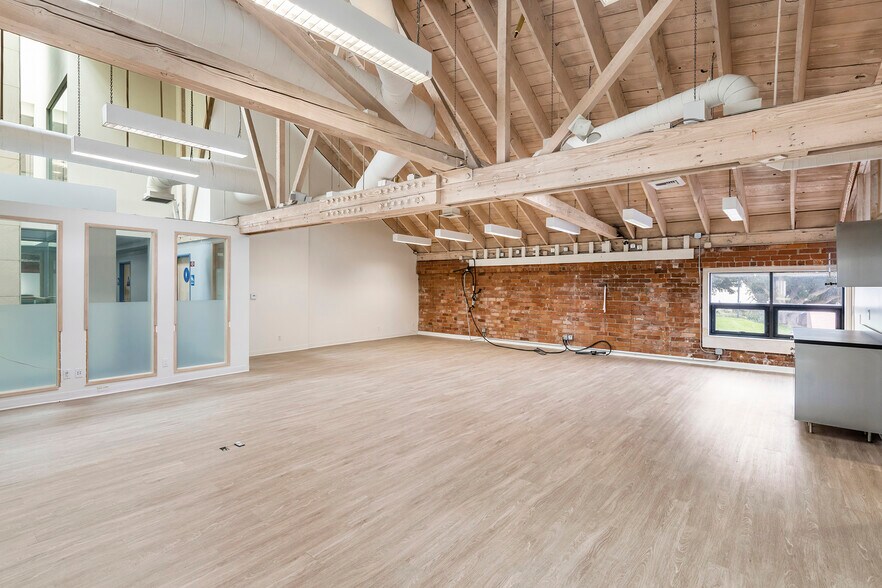 More Photos Of 201 Wilshire Blvd, Santa Monica Loft Creative Space For Lease