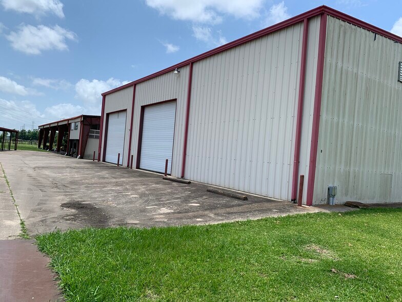 More Photos Of 10700 Hartsook St, Houston Land For Sale