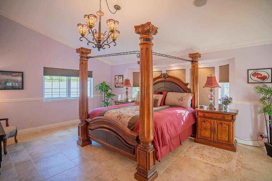 More Photos Of 455 Division St, Fairbanks Specialty For Sale