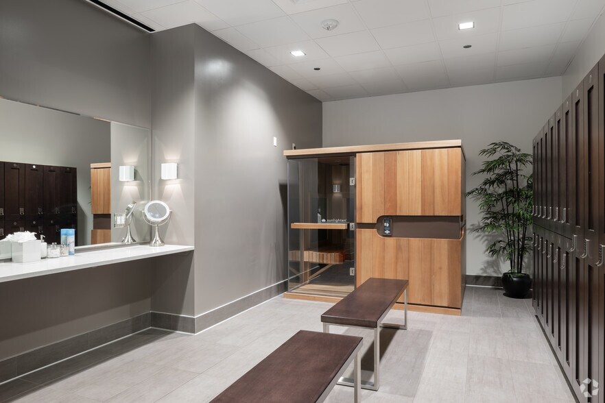 More Photos Of 1700 Lincoln St, Denver Office For Lease