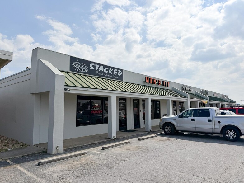More Photos Of 1827 N Columbia St, Milledgeville Storefront For Sale