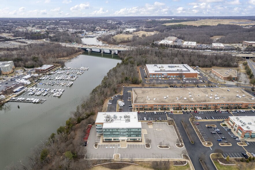 More Photos Of 10718 Richmond Hwy, Lorton Office For Lease