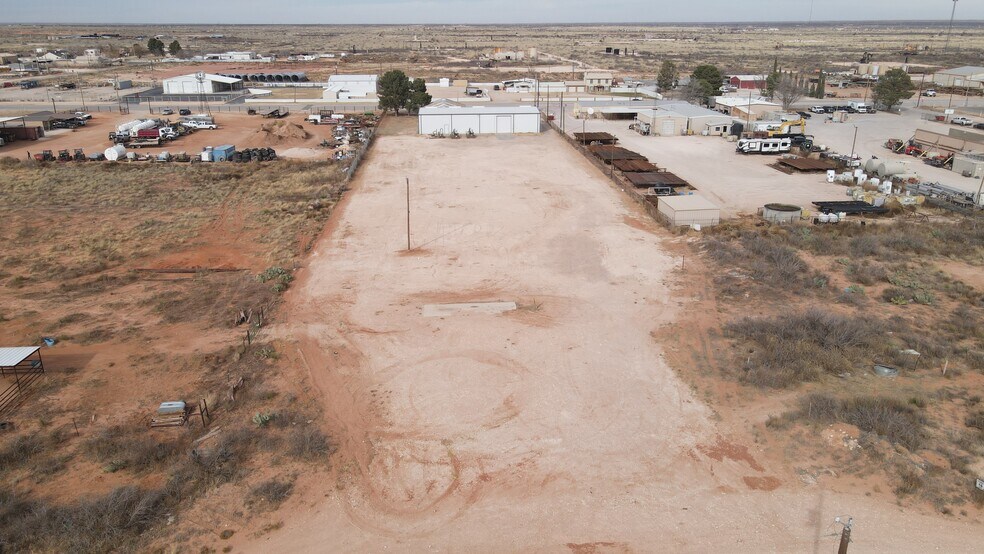 More Photos Of 2403 Avenue O, Eunice Industrial For Sale