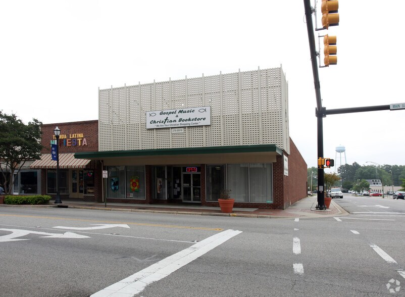 More Photos Of 212 S Main St, Laurinburg Storefront For Sale