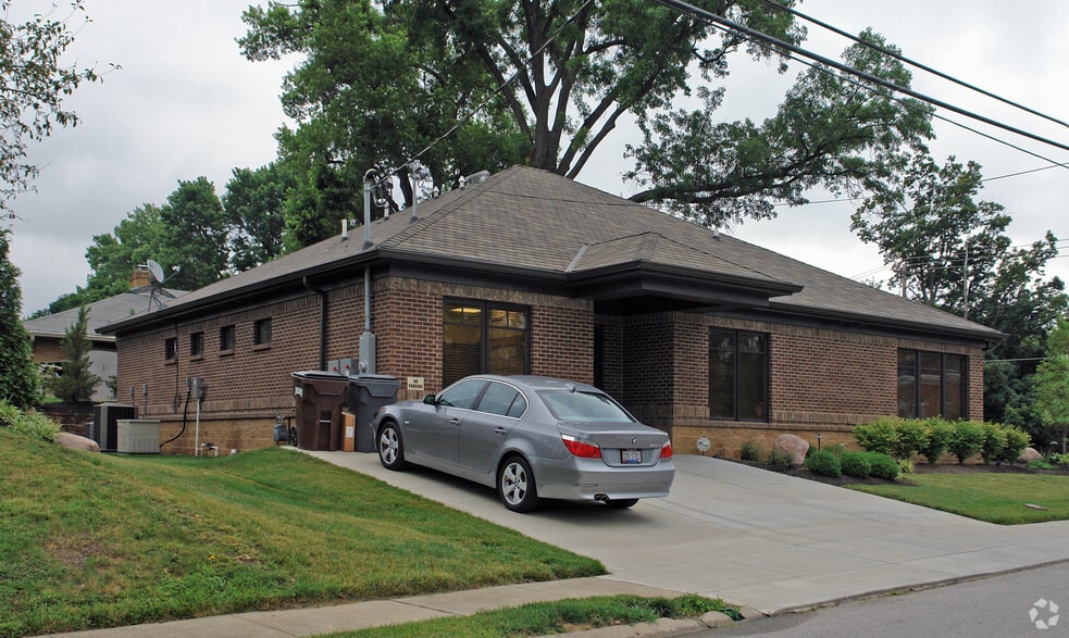 More Photos Of 627 Highland Ave, Fort Thomas Office For Sale
