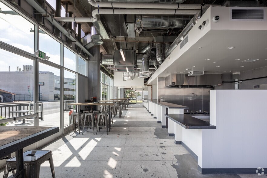 More Photos Of 8155 Van Nuys Blvd, Van Nuys Apartments For Lease